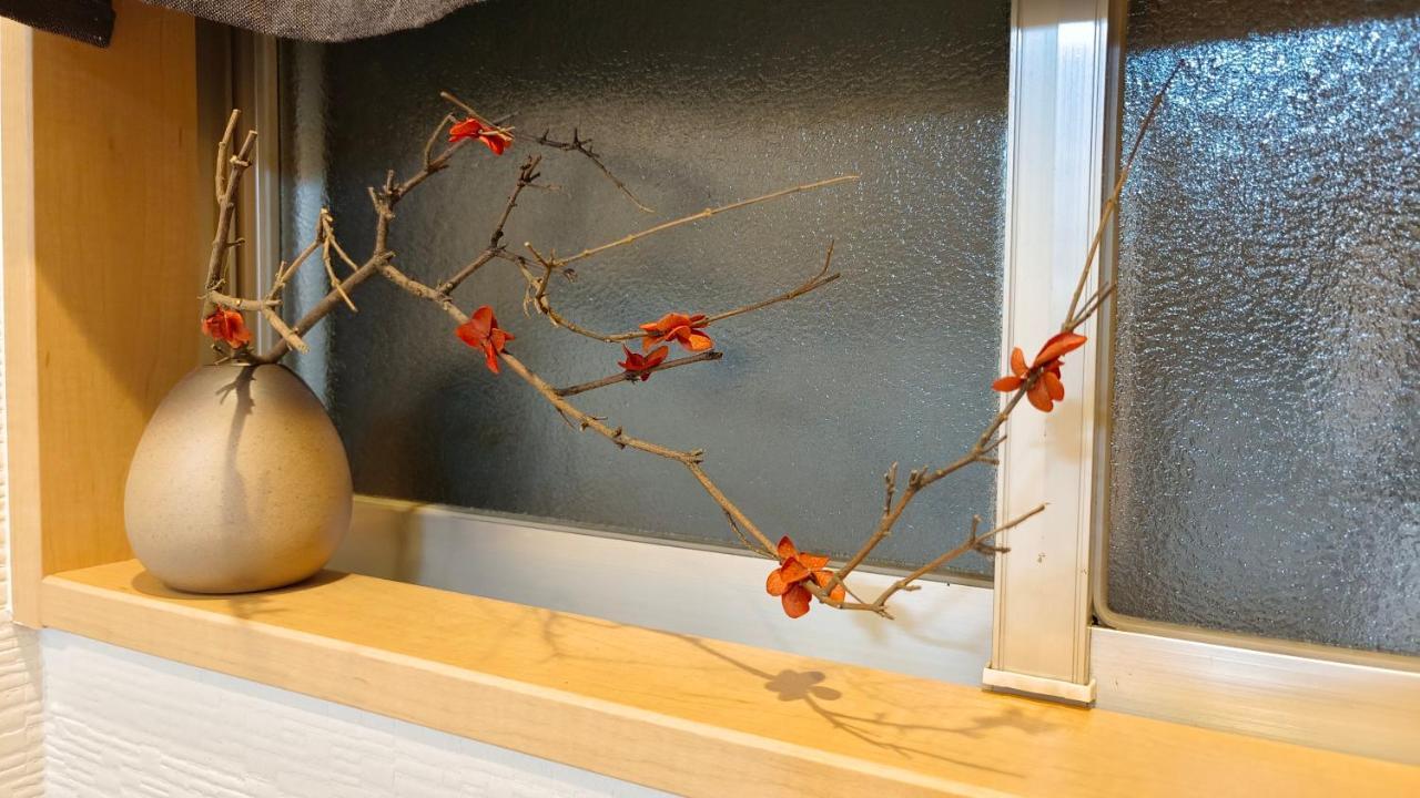 Tsukiyume Kan - House With Parking, 10Mins To Usj, Tennoji, Namba Osaka Exterior photo