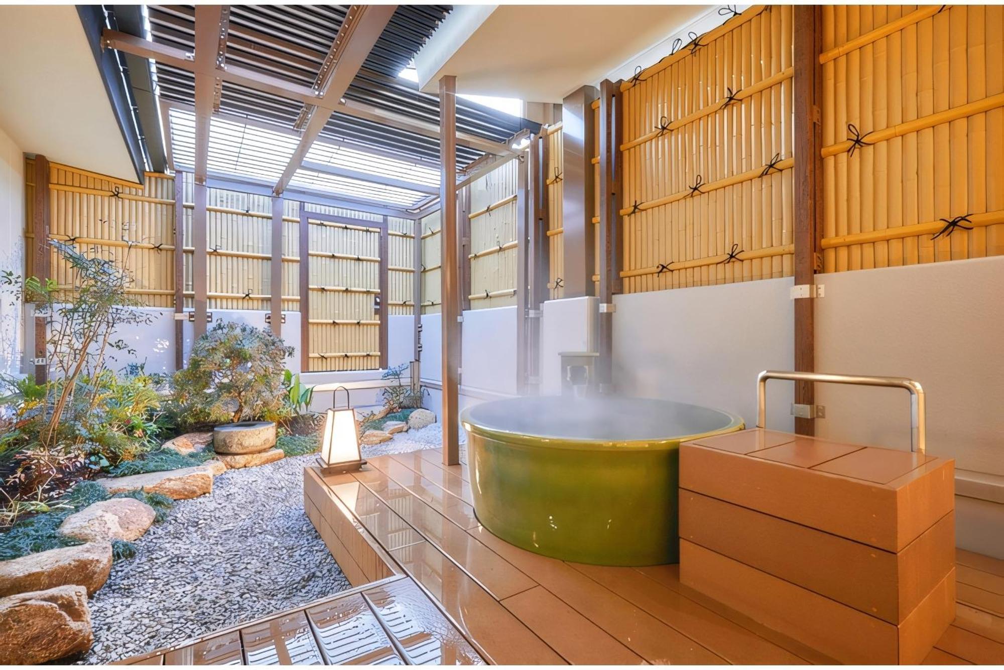 Tsukiyume Kan - House With Parking, 10Mins To Usj, Tennoji, Namba Osaka Exterior photo